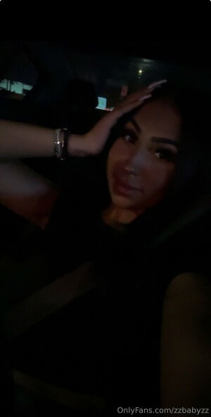 theofficialbabybzz / zzbabyzz