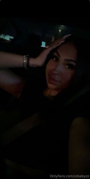 theofficialbabybzz / zzbabyzz