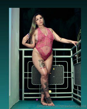 strawberryworld / strawberryworld_