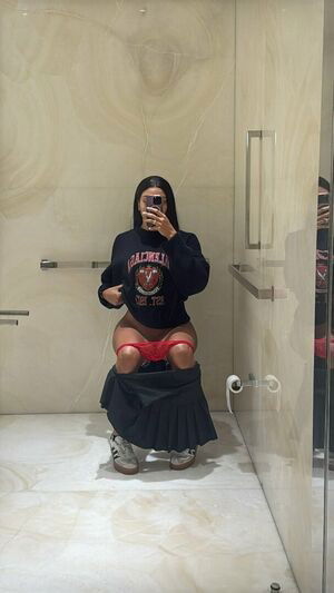 Cydney Slade / Psycho_Cyd / shitneyslade / sydney.slade