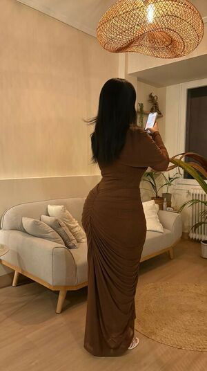 Ja.gati / YiYi / tuilayiyi / yiyitruong99