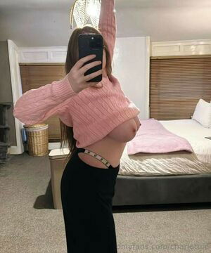 Lottie Skye / littlelottieeee / lottieskye_ / lottieskyee