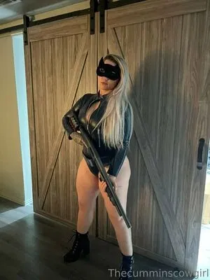 Girls With Guns