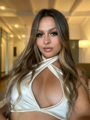 regina_de_paul / thereginapaulina