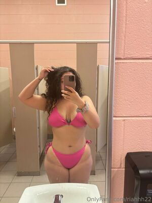 myyriahh_ / riahhh22 / riahhh28