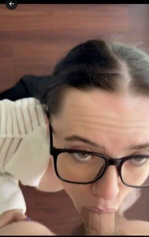 Rhiannon Jade / rhiannonjadee_1 / rhiannonxxxx / rhirhiprivv