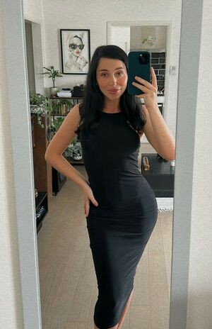 yourgirlbeck_ / yourpetitegirlbecky