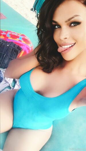 _thebeauty / tsbellabeauty