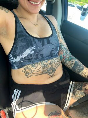 Bands Van Zandt / Frikitona / RAINYDAYWOMAN / Reina / Thotsteiner