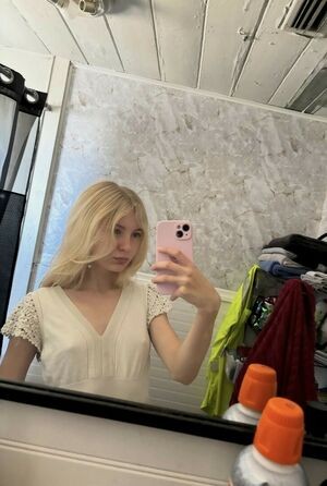 izzie / sxylvl