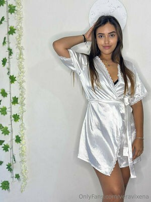 Alicedeliceee / veera_saxena / veraaasweet / veravixena