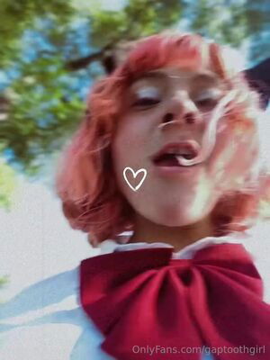 gaptoothgirl / gaptoothgirl.art