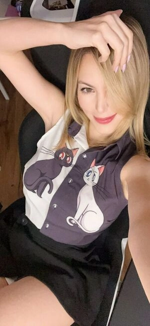 NadyaSonika