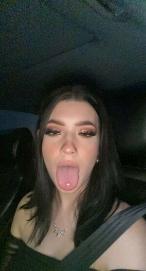 Hannnnaaaa / _hannnnaaaa / silkredpanties