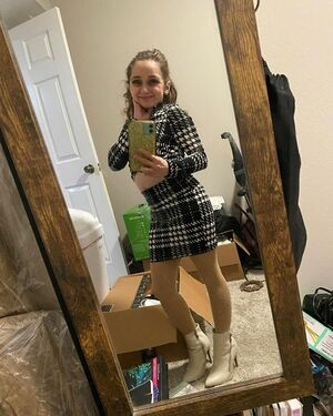 Shauna Rae / thereal_shaunarae99