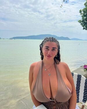 Jackie Byrne / jackbxo / jackie_byrne / jackiebyrne / jackkkkbyrne