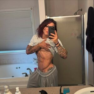 Jen_erhardt_ifbbpro / fairyquad.mommy