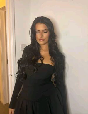 Olivia Forsbrook / blacklotus_vip / oliviaforsbrook