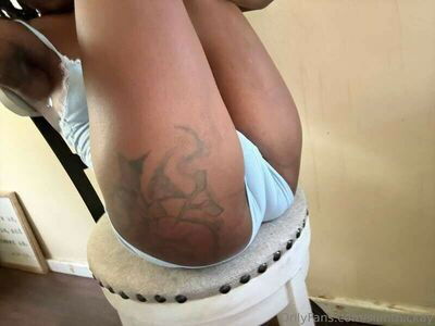 bey_khy / slimthickay / slimthickthorobreds