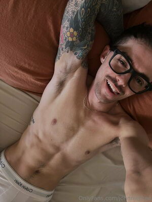 johnniefree / johnniejfree