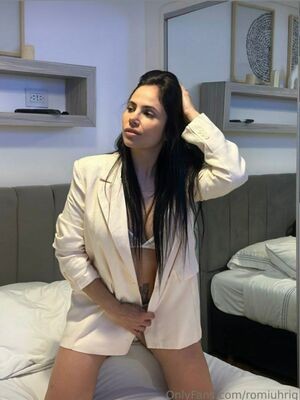 Romina Uhrig / romina_uhrig / romiuhrig