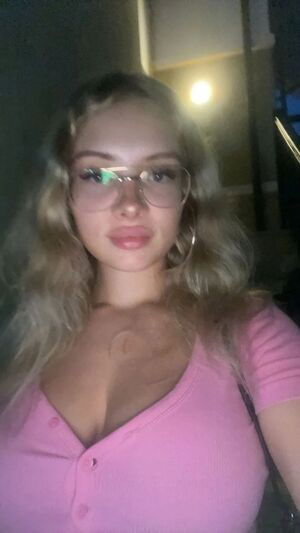 Esvittie / mmmaaarrryyyyyy