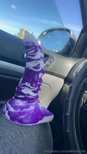 darkmindarts / darkskittlez