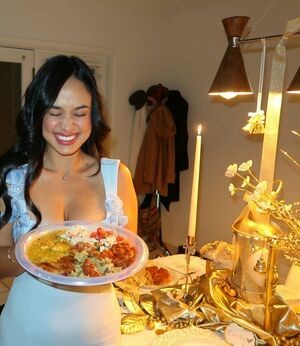 (Mayans M.C and PartyFive / Dominican Actress / Emily Tosta / emilytosta