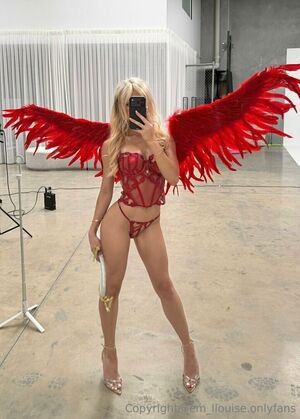 Em_xlou / Emma Louise / em_llouise / em_xlouise / emmallouise / emmallouise0