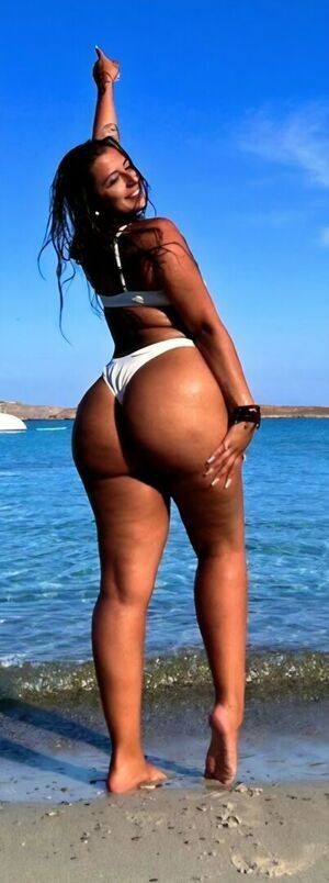 Crazycatlady / Muhdie / craazycatlady