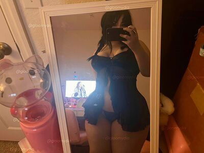 Gloomydia / emommydom / emommydom - identified as MeganRenee