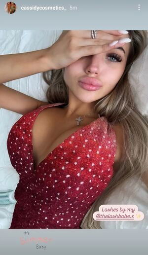 Lilli C / lilli.c.schweiger / lilyxcrz