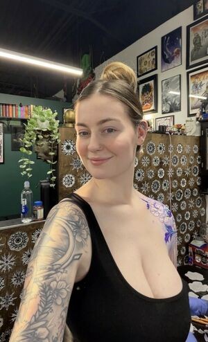 Bella Rose / Itsbellaxrose / bella_r1215 / xxxbellarose