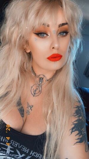 95.n.a.s.t.y / Heavymetalvixen