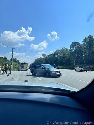 hottiebugatti / therealhottiebugatti