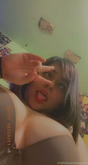 ahegaokiri / ahegaoselfies