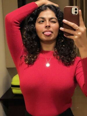 Malavika / MalavikaM_ / theun.toldchapters