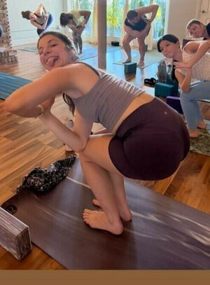 Nicole Frye / Nikkopotomous