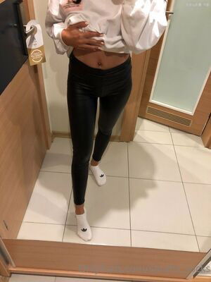 Sarahs_fetish_world / fabulous-me / magical_me22