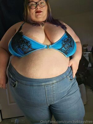 curv3s4daysfree / fb_0296