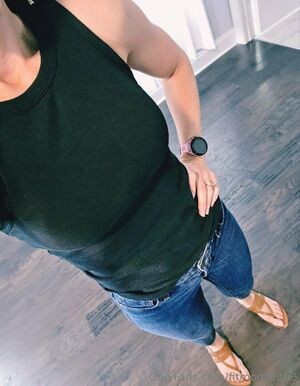 fitmomwith3 / momfitwith3