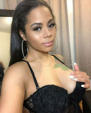 Strella Katt / Strellakat / strellakatuncut