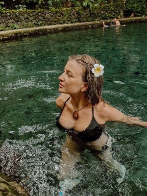 babybottleblondie / sheblondie_