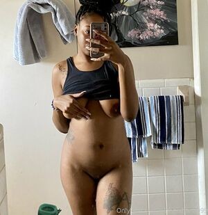 ganja.gremlin_ / gothgoddess999