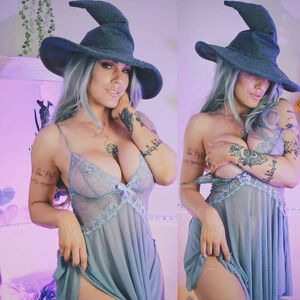 Lara Loxley / LaraLoxley