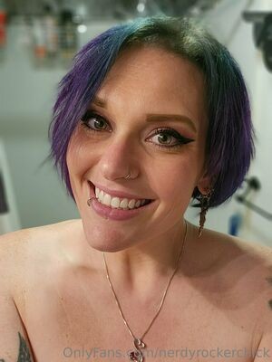 nerdyrockerchick