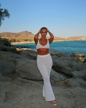 novasarrailh / soleangell