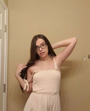 AvaBunni / Avabunny / _avabunny