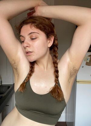 Amber / kittenmeowned