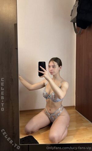 Lucywhoelse / Sugarlucy / lucy-fans-vip / lucysugarbaby / lucywhoelse